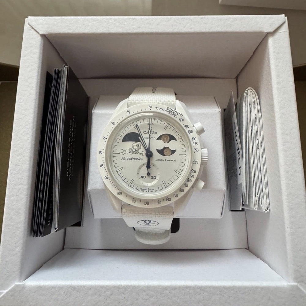 Omega x Swatch Mission to Earthphase Moonshine Gold Snoopy Cold Moon Full Set